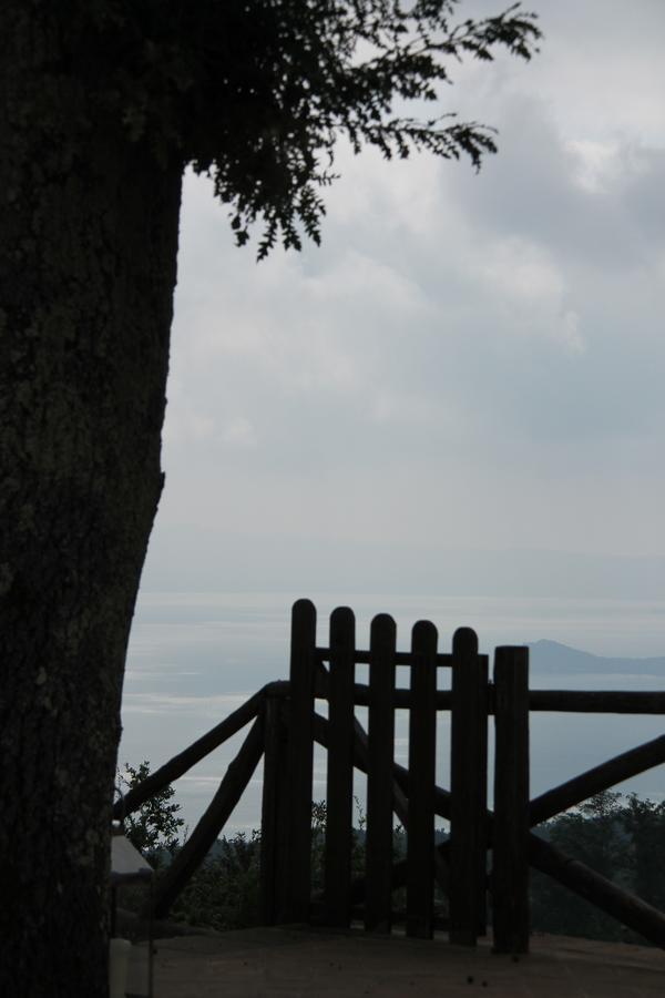 La Montagnola Retreat Gradoli Bagian luar foto