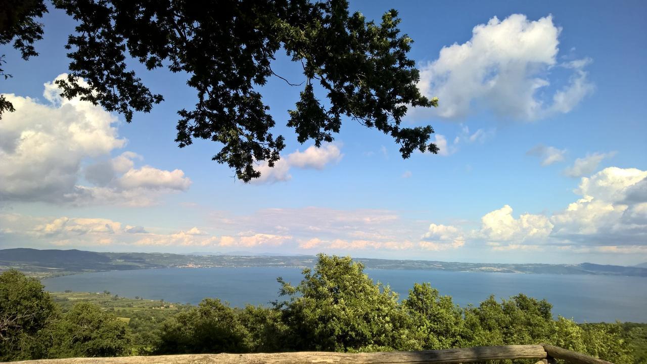 La Montagnola Retreat Gradoli Bagian luar foto